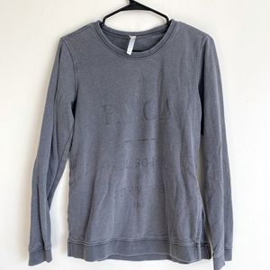 RVCA pull over top